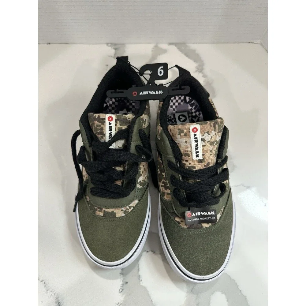 Airwalk Sneakers Boys Size 6 Youth Green Suede Camo New CMAK23ES006